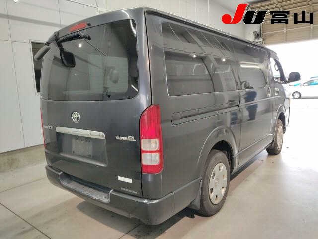TOYOTA REGIUS ACE