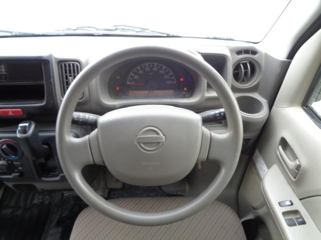 NISSAN NV100 CLIPPER