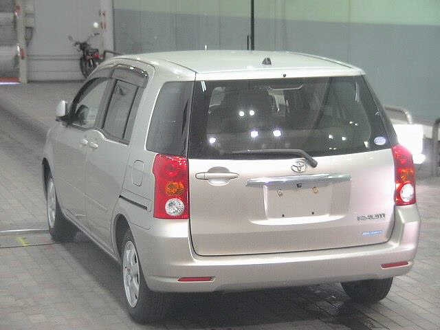 TOYOTA RAUM