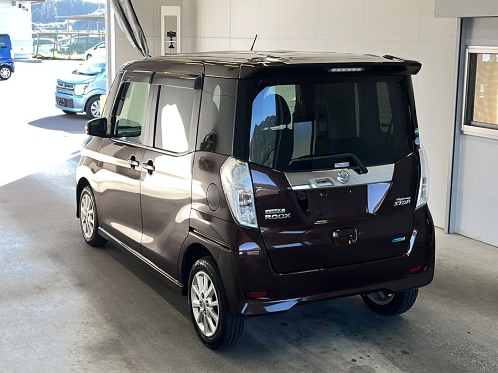 NISSAN DAYZ ROOX