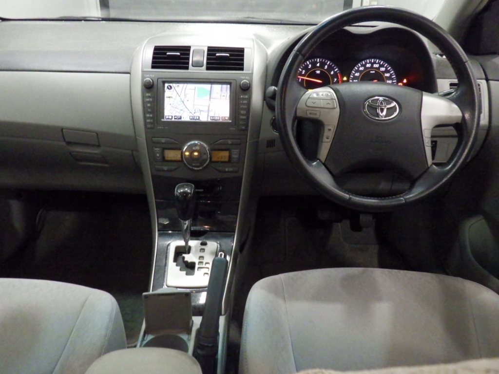 TOYOTA COROLLA AXIO