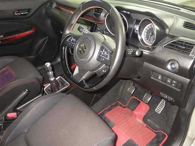 SUZUKI SWIFT