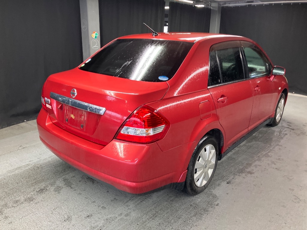 NISSAN TIIDA LATIO