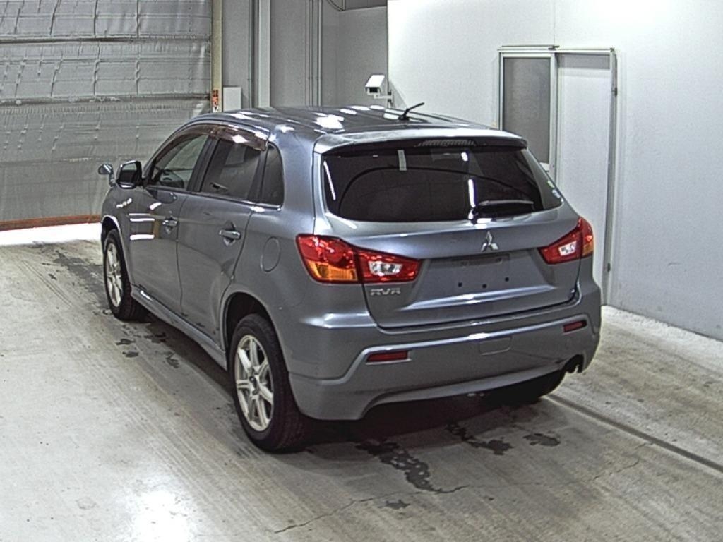 MITSUBISHI RVR