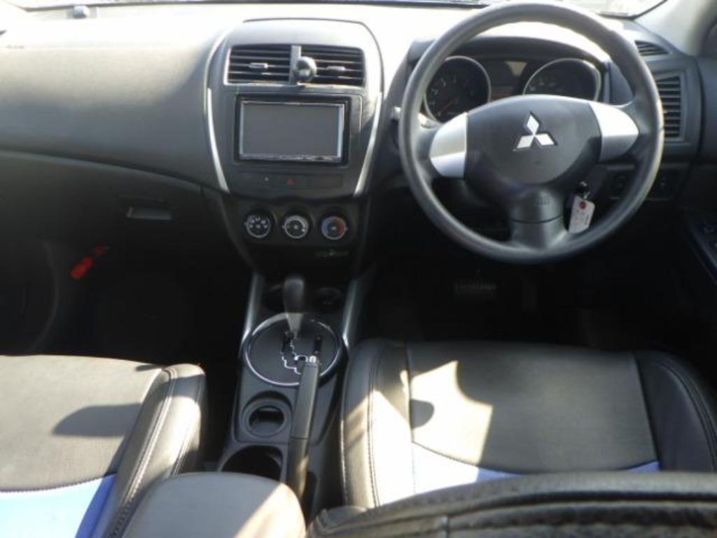 MITSUBISHI RVR