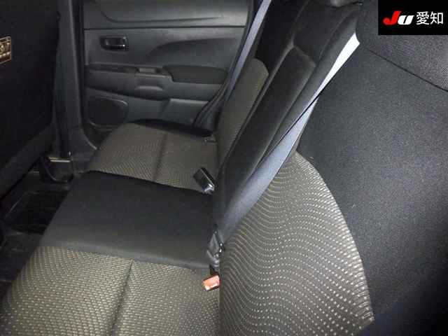 MITSUBISHI RVR