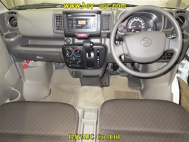 NISSAN NV100 CLIPPER