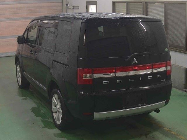 MITSUBISHI DELICA D:5