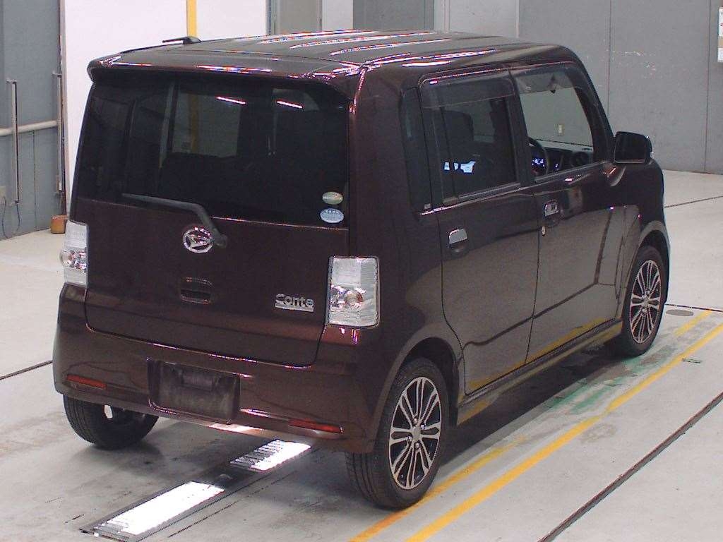 DAIHATSU MOVE CONTE