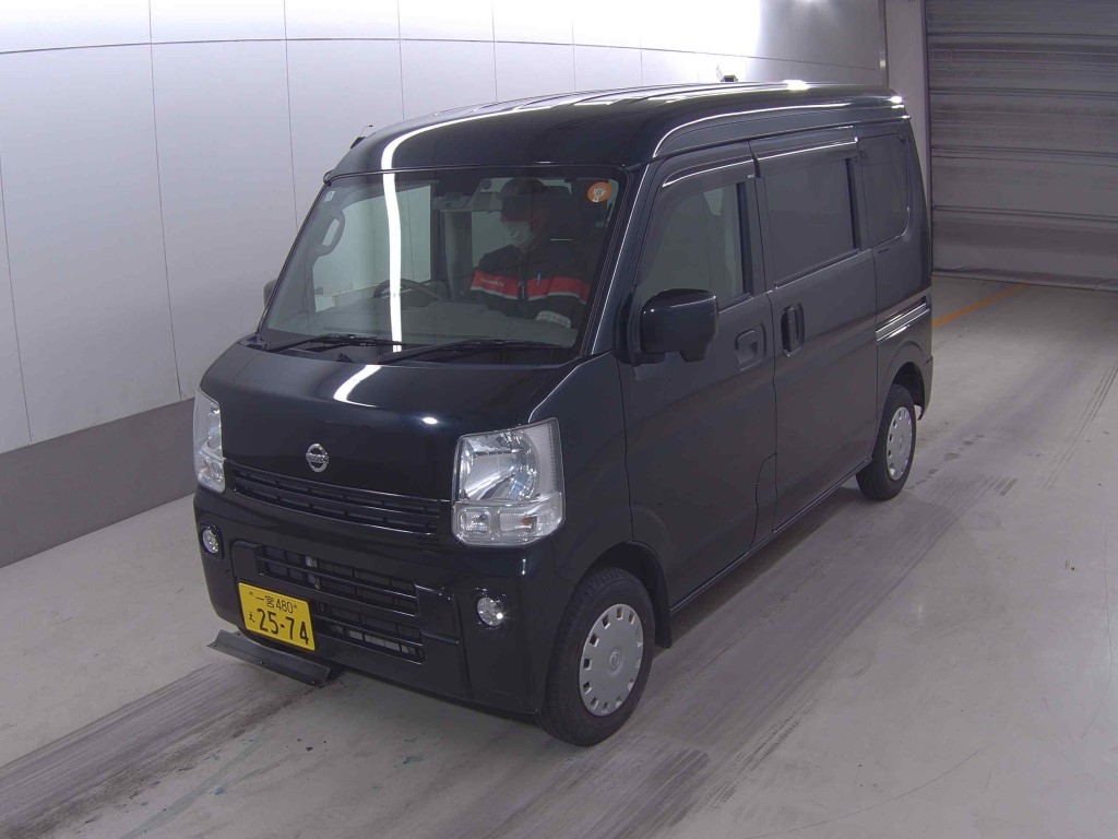 NISSAN NV100 CLIPPER