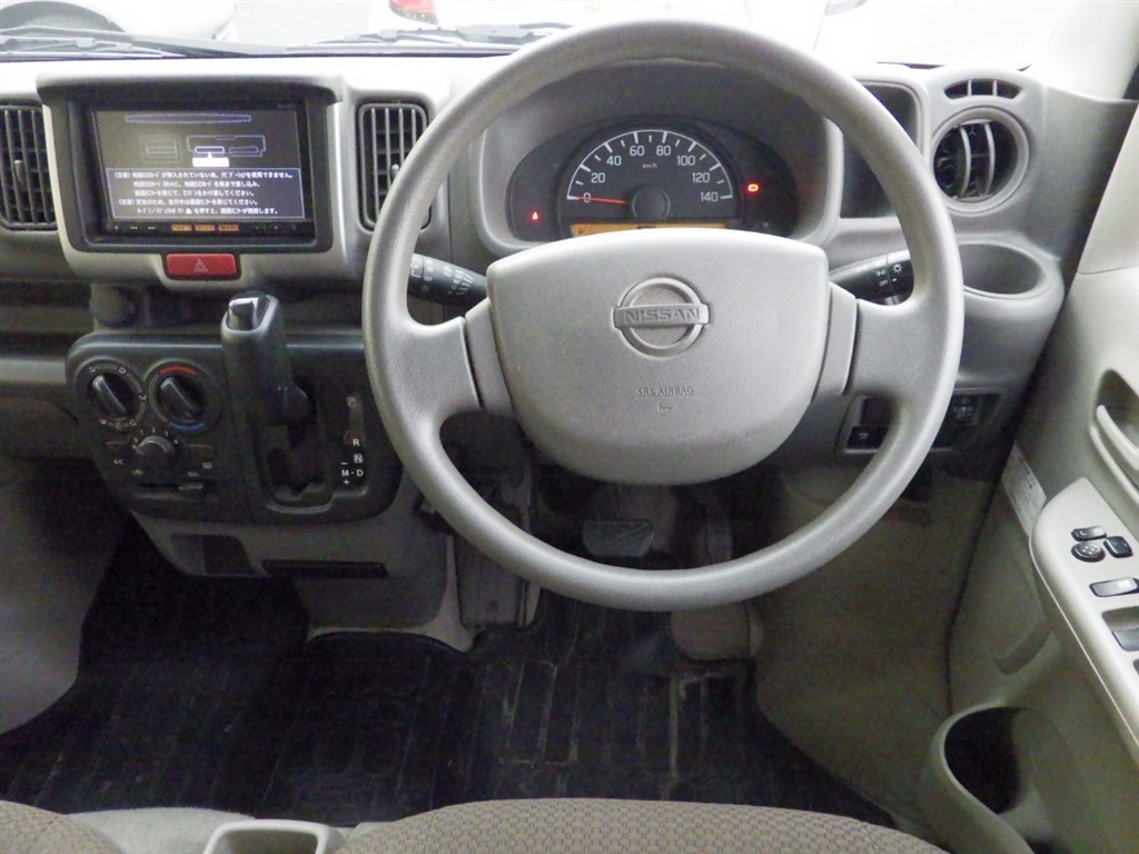 NISSAN NV100 CLIPPER