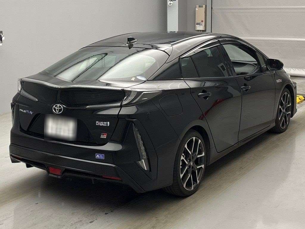 TOYOTA PRIUS PHV