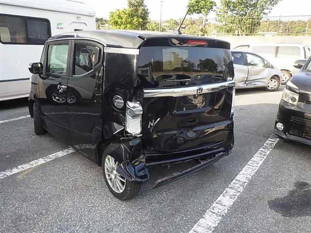 HONDA N-BOX SLASH