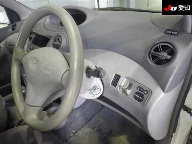 TOYOTA PLATZ