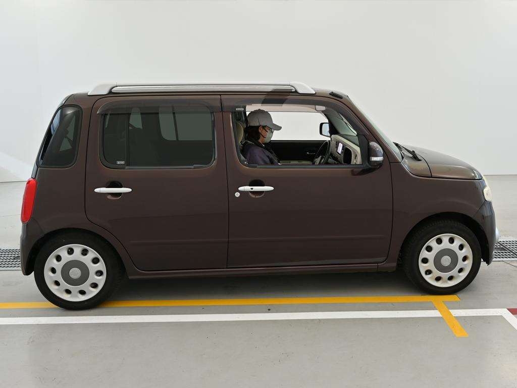 DAIHATSU MIRA COCOA