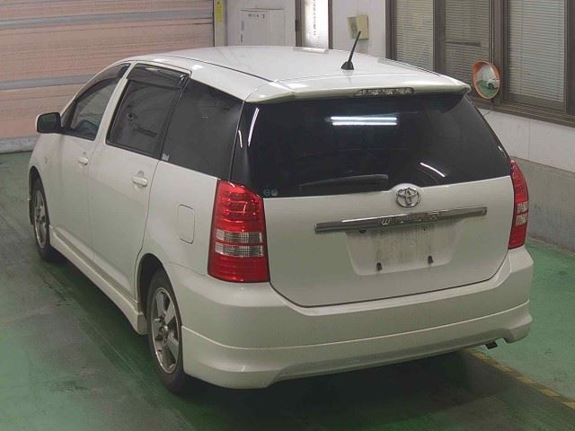 TOYOTA WISH