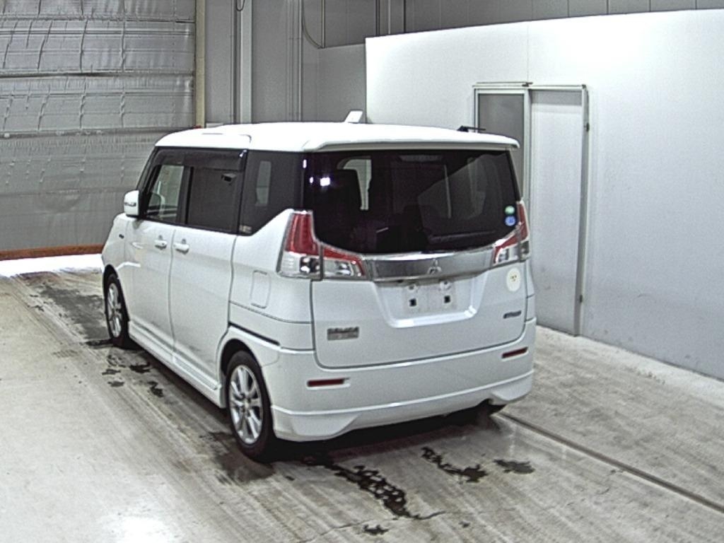 MITSUBISHI DELICA D:2