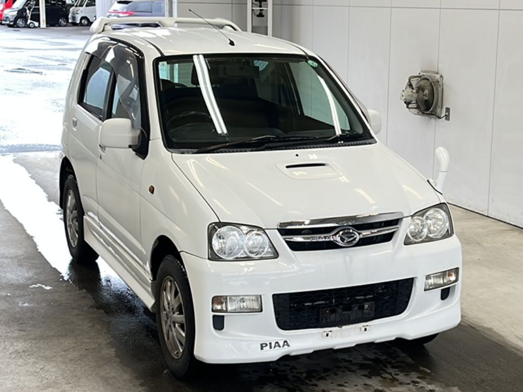 DAIHATSU TERIOS KID