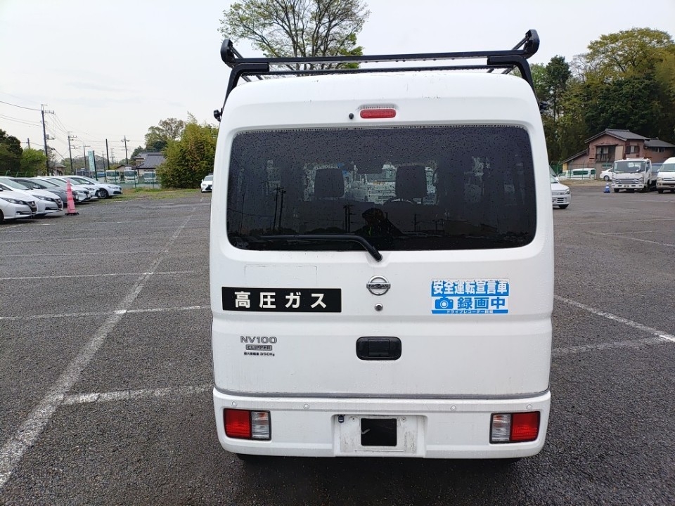 NISSAN NV100 CLIPPER