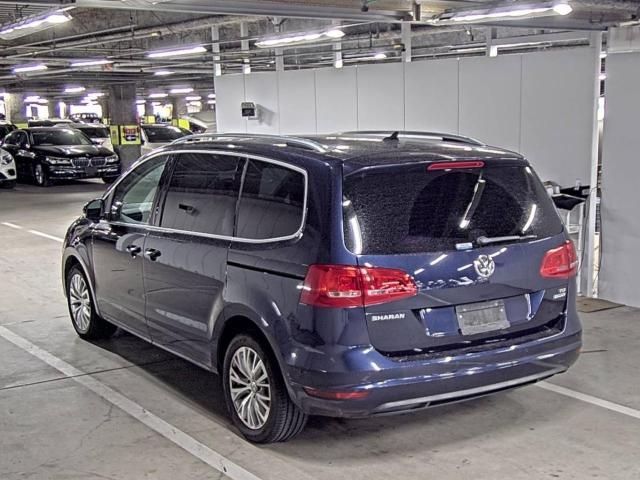 VOLKSWAGEN SHARAN