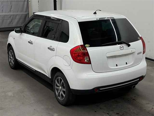 MAZDA VERISA