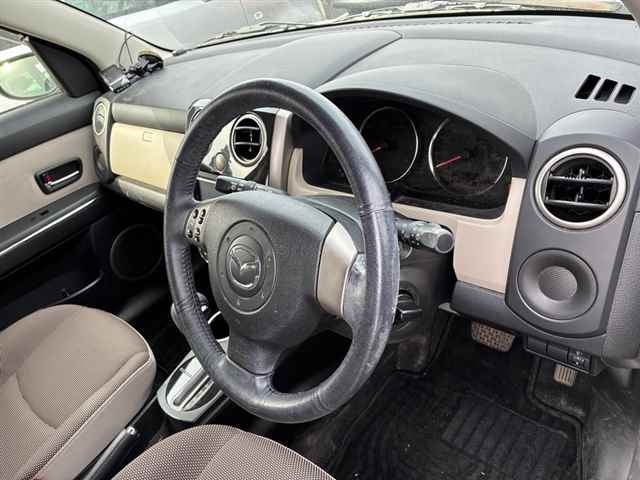 MAZDA VERISA