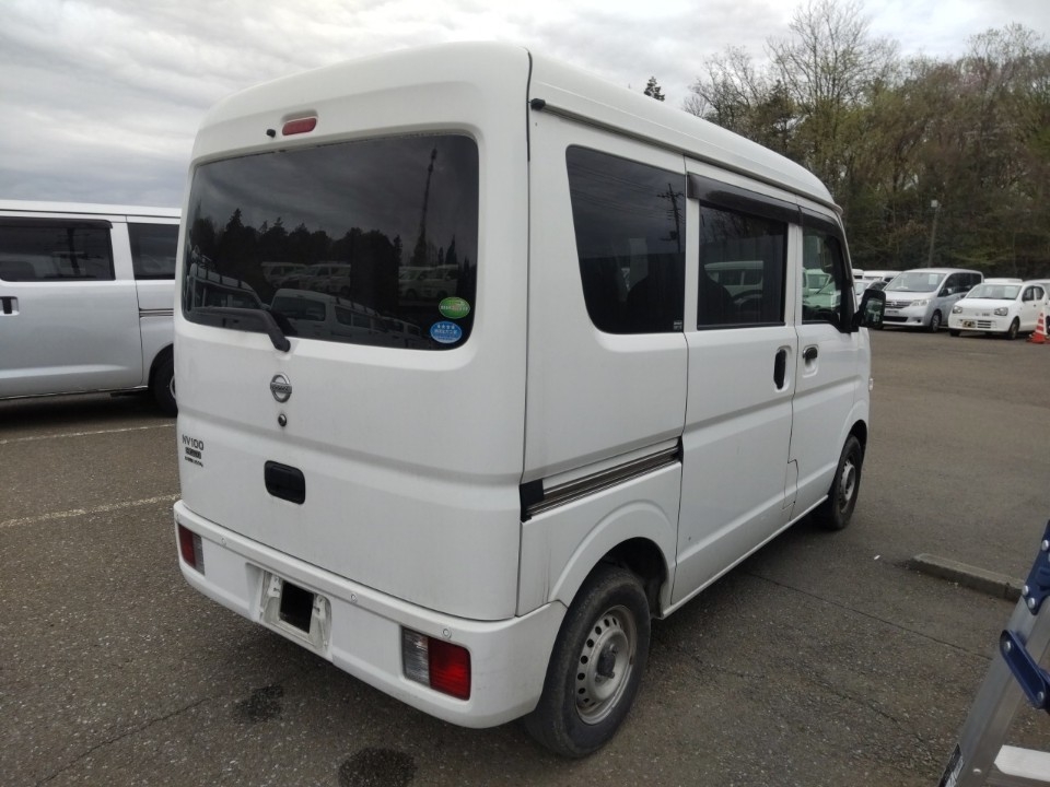 NISSAN NV100 CLIPPER