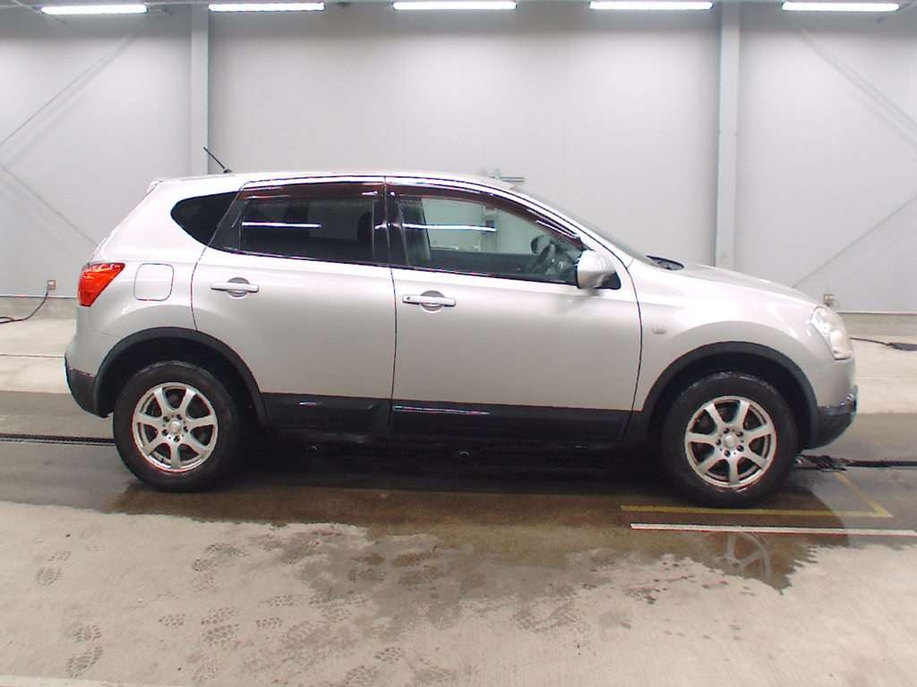 NISSAN DUALIS