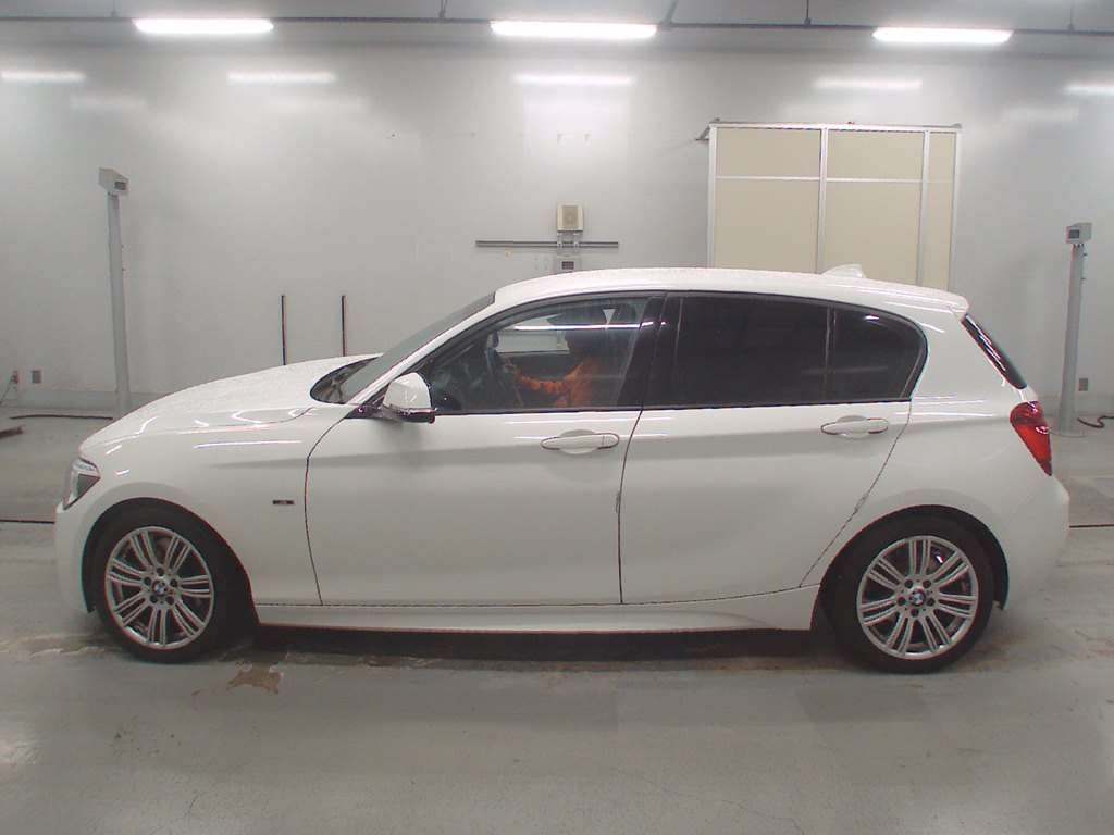 BMW 1-SERIES