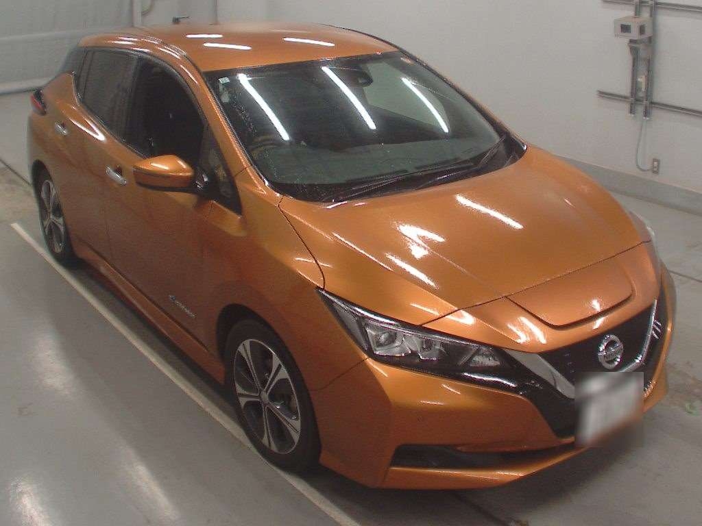 NISSAN LEAF