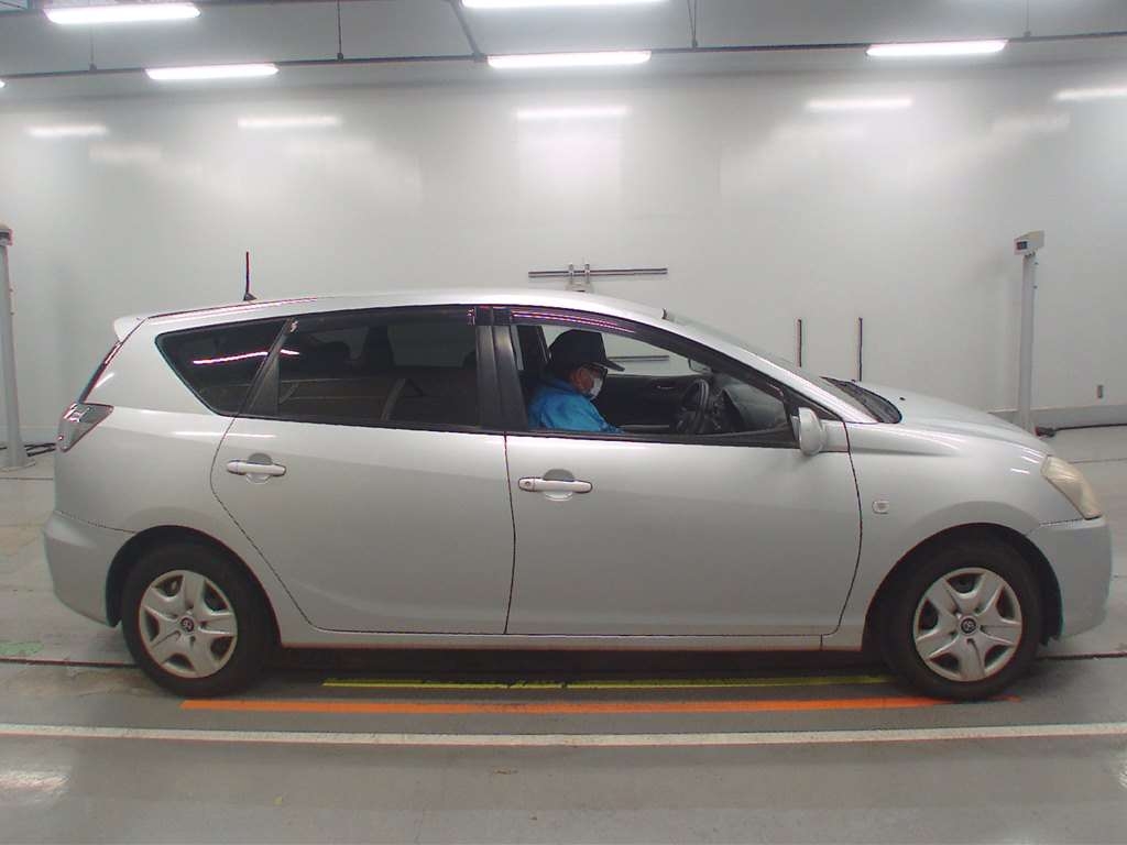 TOYOTA CALDINA