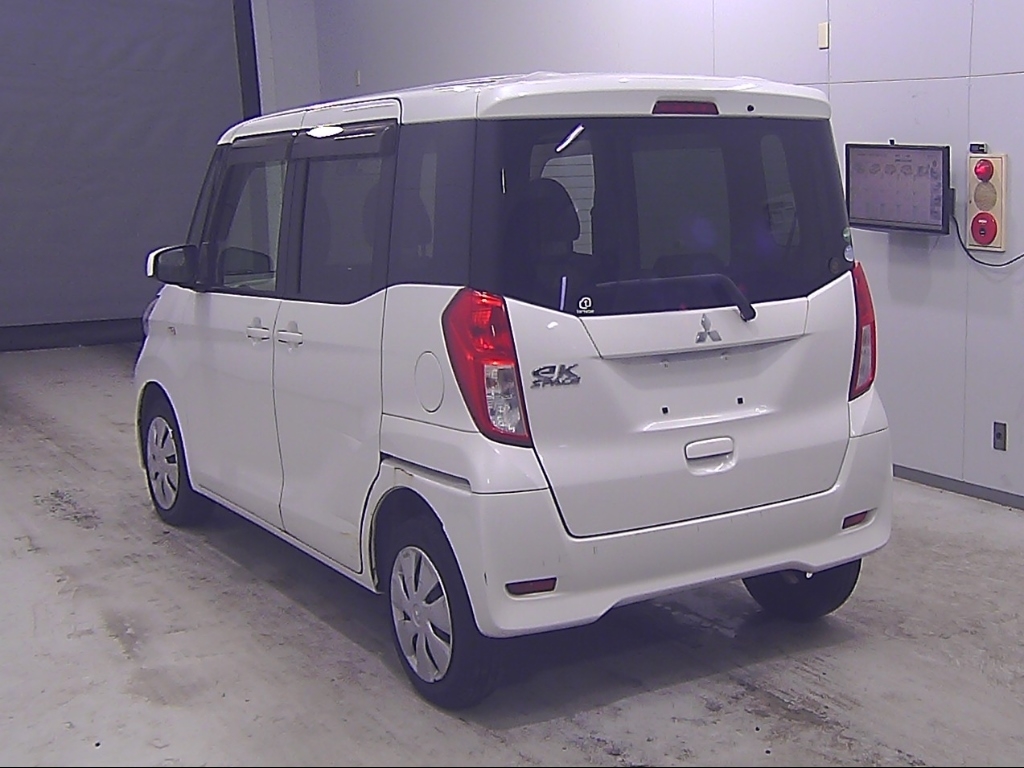 MITSUBISHI EK SPACE