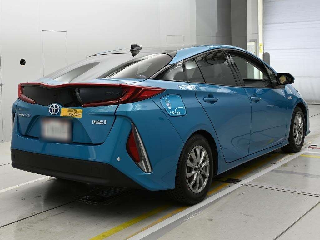 TOYOTA PRIUS PHV