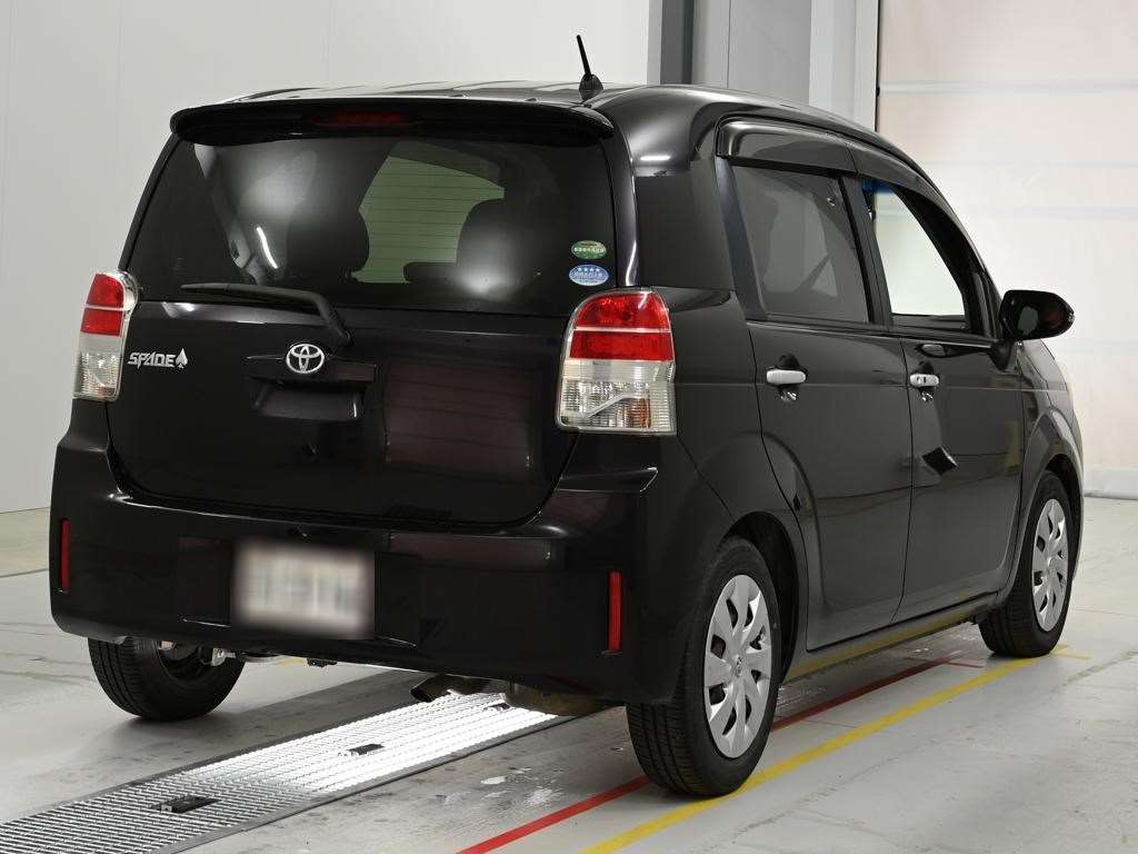 TOYOTA SPADE