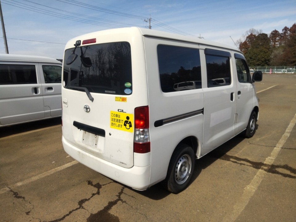 TOYOTA TOWN ACE
