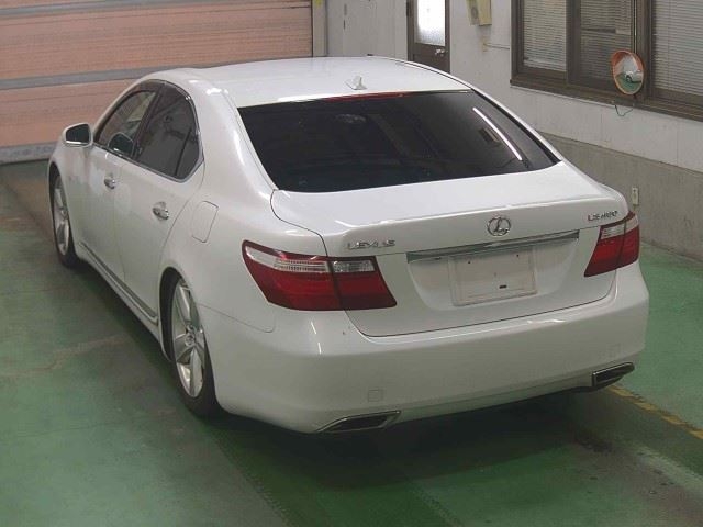 LEXUS LS460
