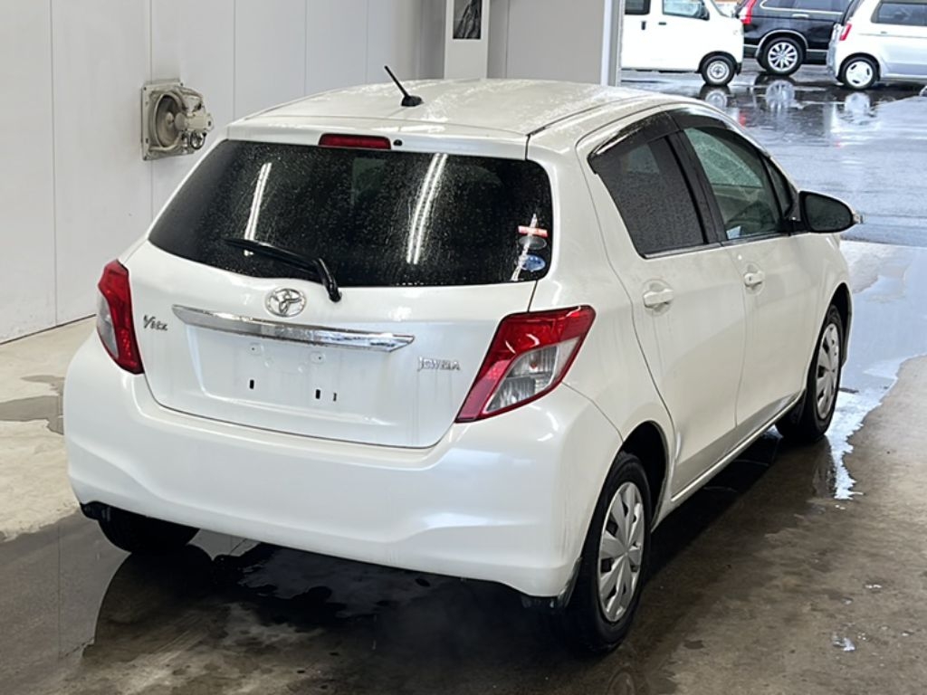 TOYOTA VITZ