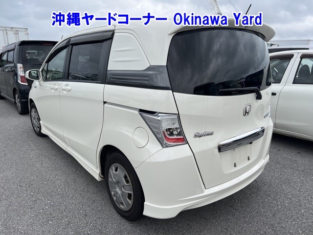 HONDA FREED SPIKE