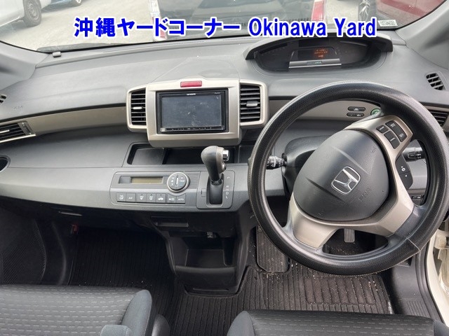 HONDA FREED SPIKE