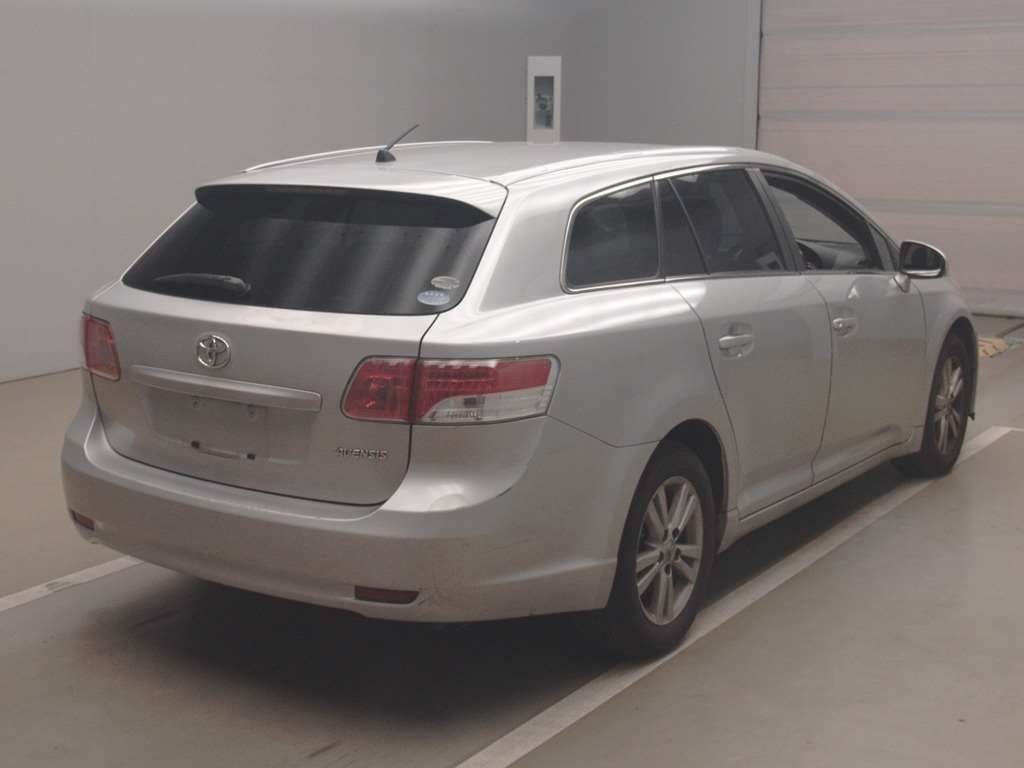 TOYOTA AVENSIS