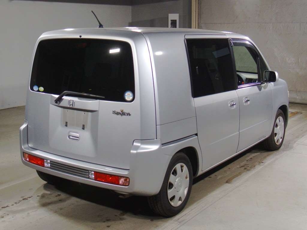 HONDA MOBILIO SPIKE