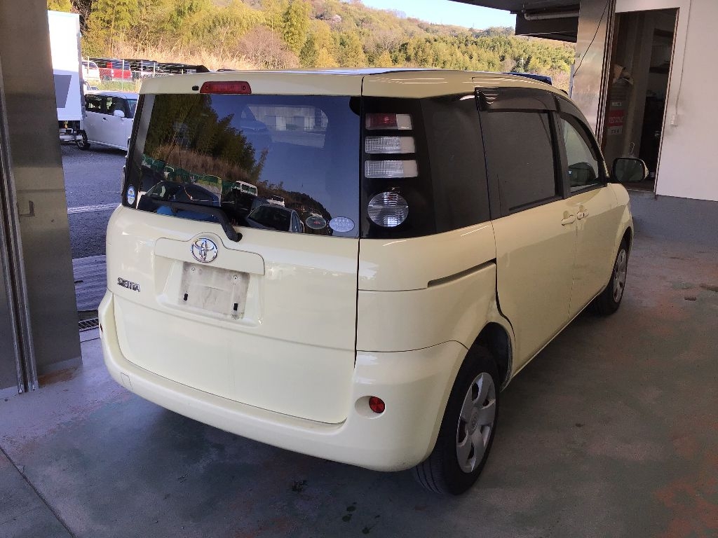 TOYOTA SIENTA