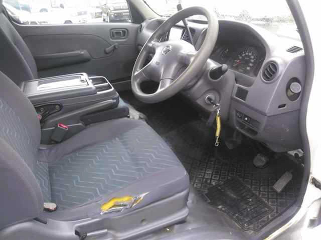 NISSAN CARAVAN