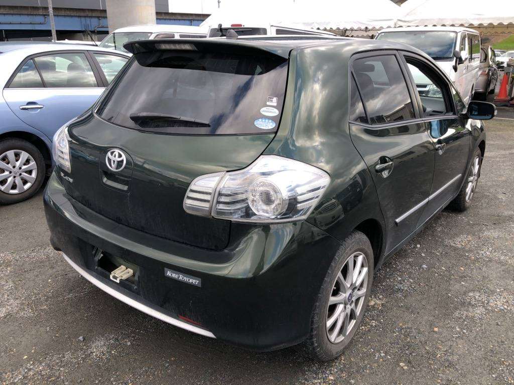 TOYOTA BLADE