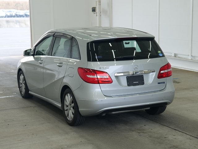 MERCEDES-BENZ B-CLASS