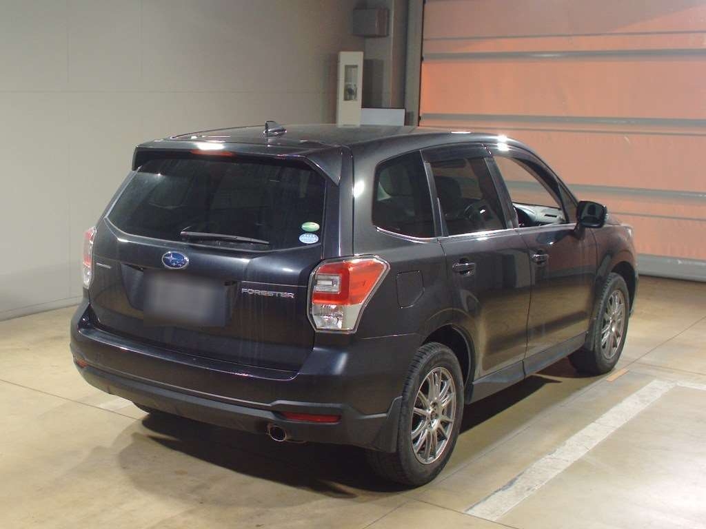 SUBARU LEGACY B4