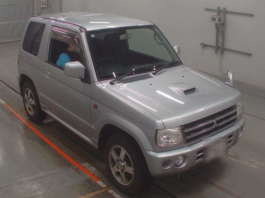 MITSUBISHI PAJERO MINI