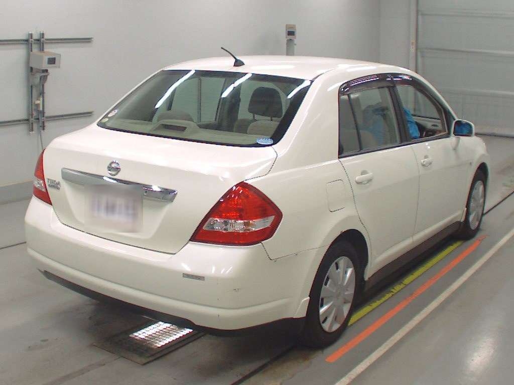 NISSAN TIIDA LATIO