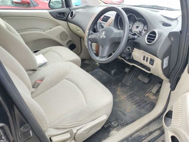 MITSUBISHI COLT