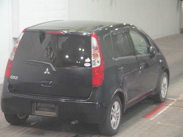 MITSUBISHI COLT